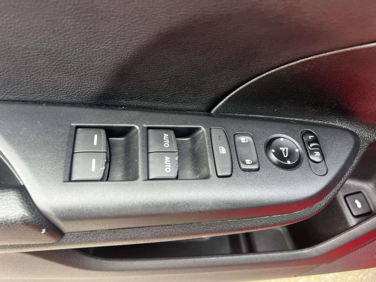 Used 2016 Red Honda Touring image 24