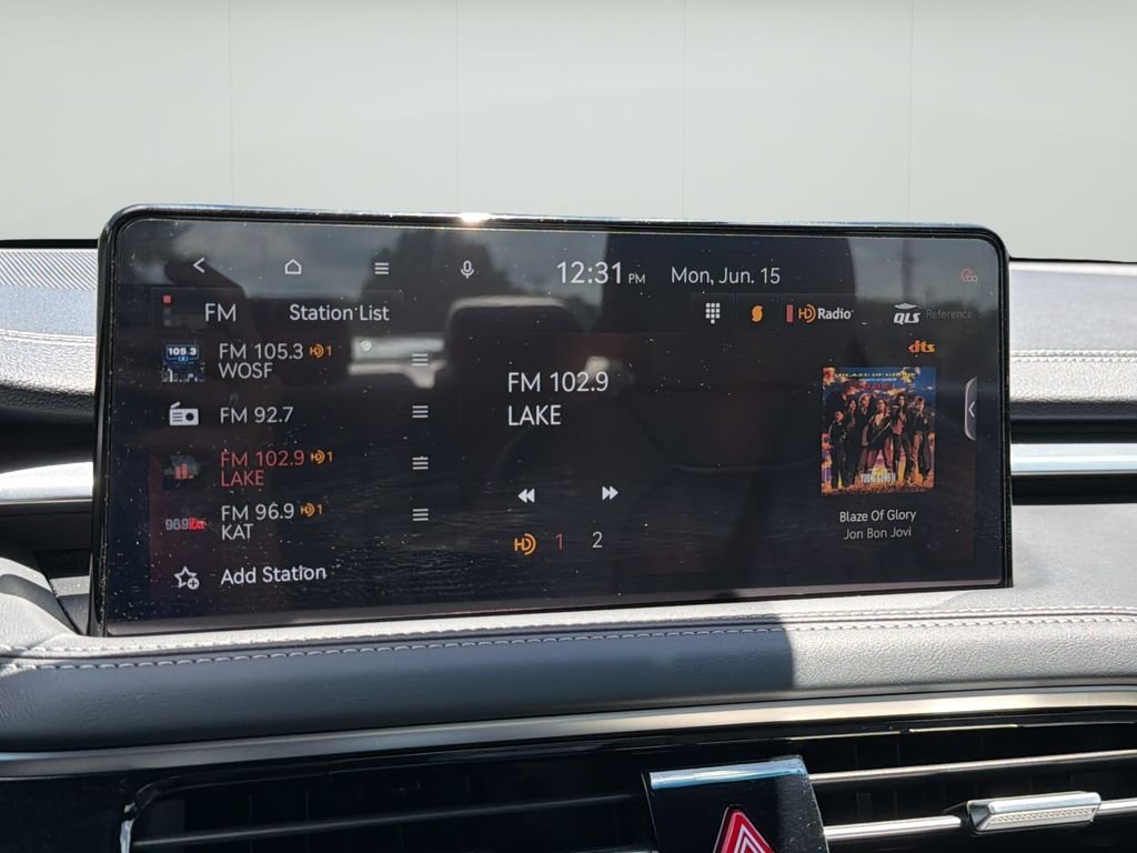 2025 GENESIS G70 Standard - Photo 25