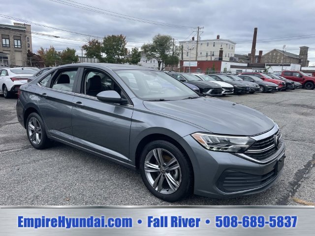 2024 Volkswagen Jetta SE - Photo 2