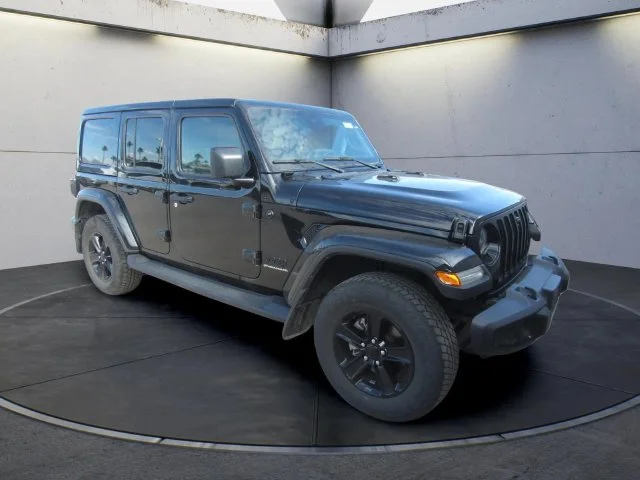 Used 2023 Black Clearcoat Jeep Altitude image 2