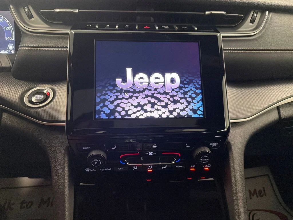Used 2024 White Jeep Altitude X image 18