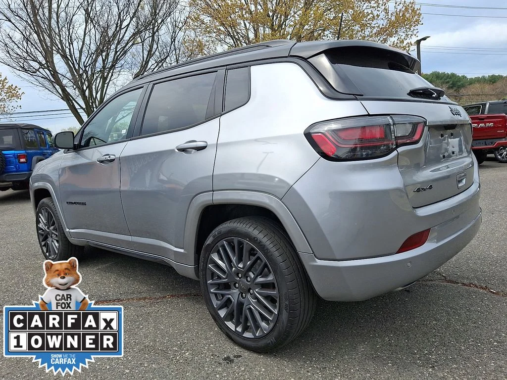 Certified Used 2023 Silver Jeep High Altitude image 4