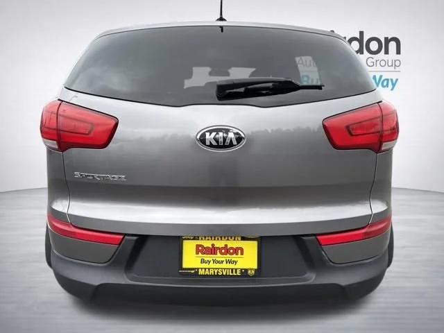 Used 2014 Mineral Silver Kia LX image 6