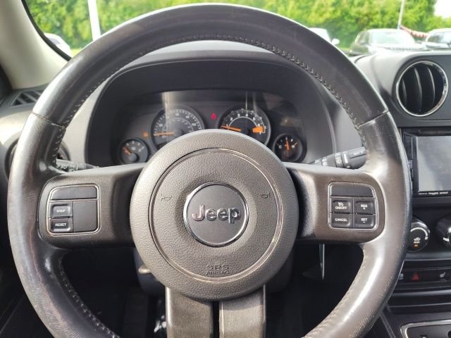 Used 2014 Red Jeep Latitude image 13