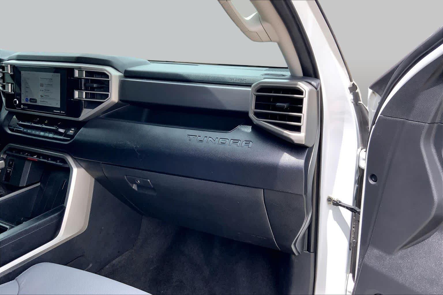 Used 2023 Ice Cap Toyota SR5 image 18