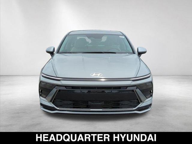 New 2026 Silver Hyundai SEL Sport image 2
