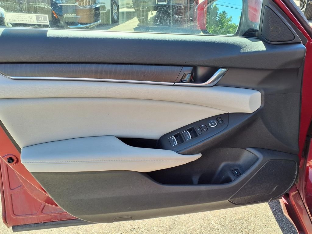 Used 2020 Red Honda EX image 12