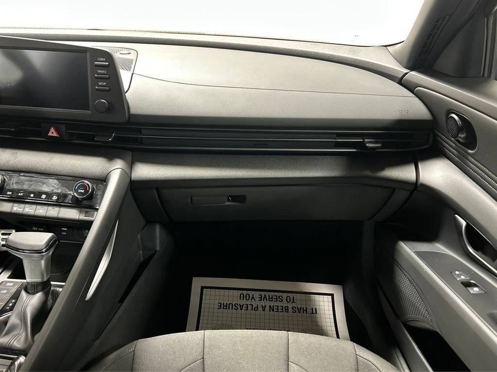 Used 2025 Red Hyundai SEL Sport image 8