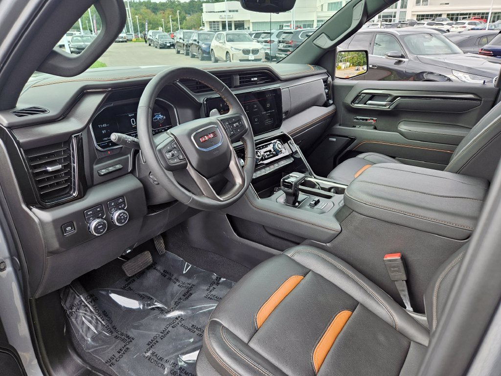 2025 GMC Sierra 1500 AT4 - Photo 9