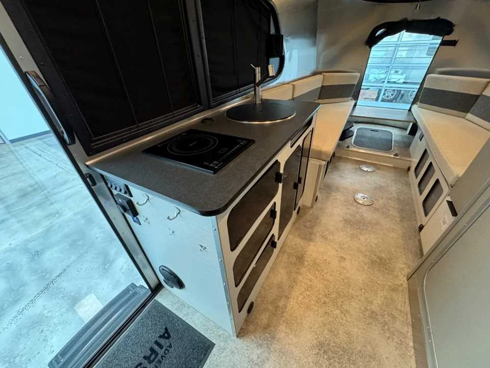 Used 2026 SILVER AIRSTREAM  image 15