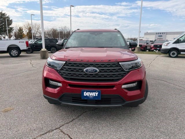 Certified Used 2022 Red Metallic Ford XLT image 3