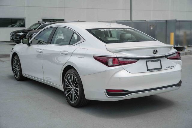 Certified Used 2025 White Lexus 300h image 10