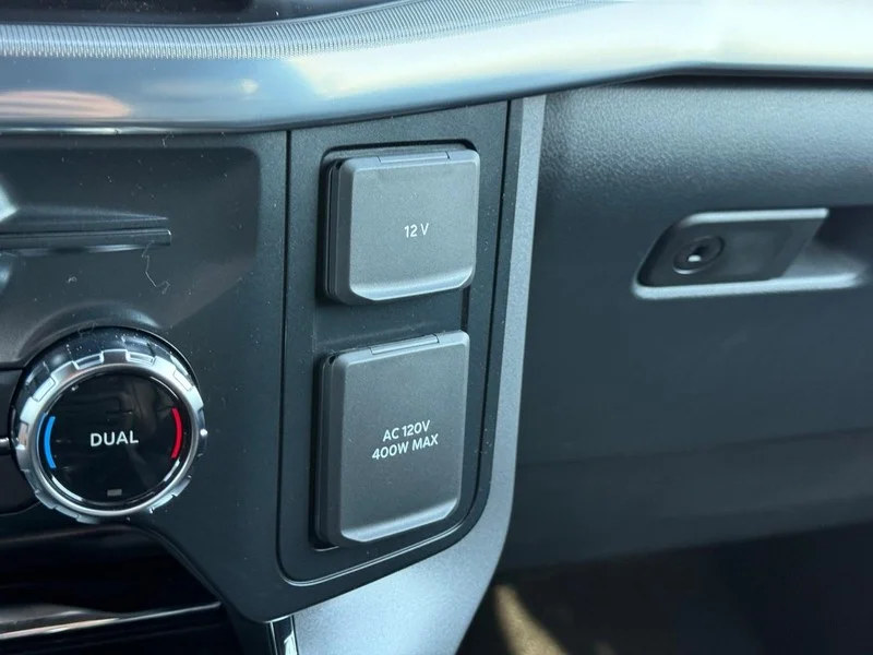 New 2026 Avalanche Ford LARIAT 4WD SuperCrew 5.5