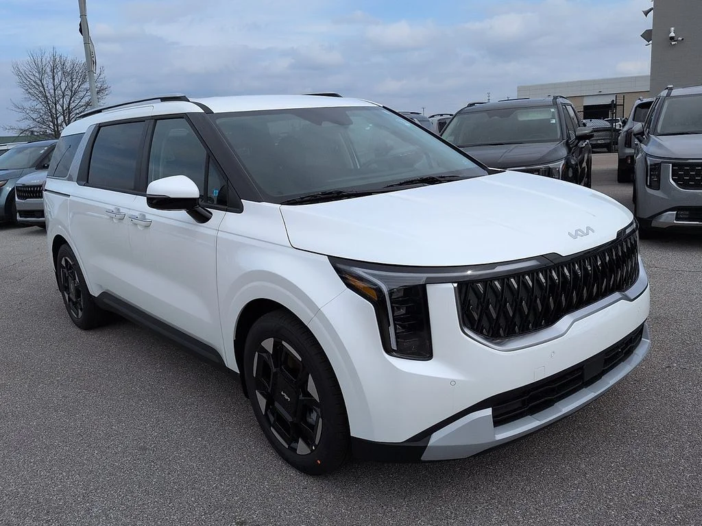 2026 Kia Sedona EX's photo
