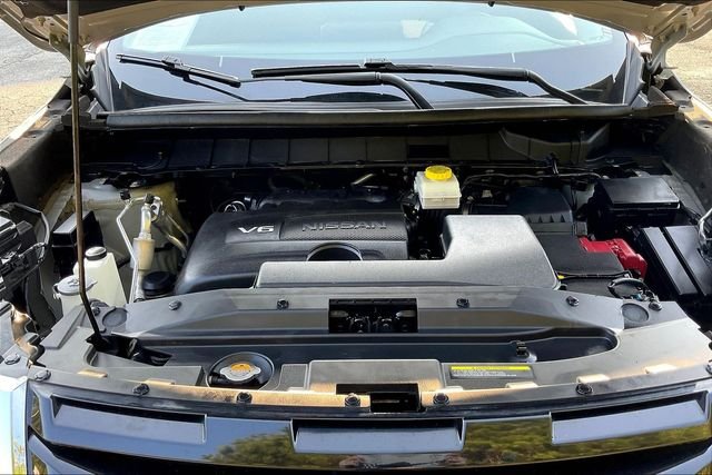 Used 2022 Silver Nissan SV image 31