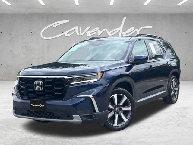 2025 Honda Pilot Touring 2WD's photo
