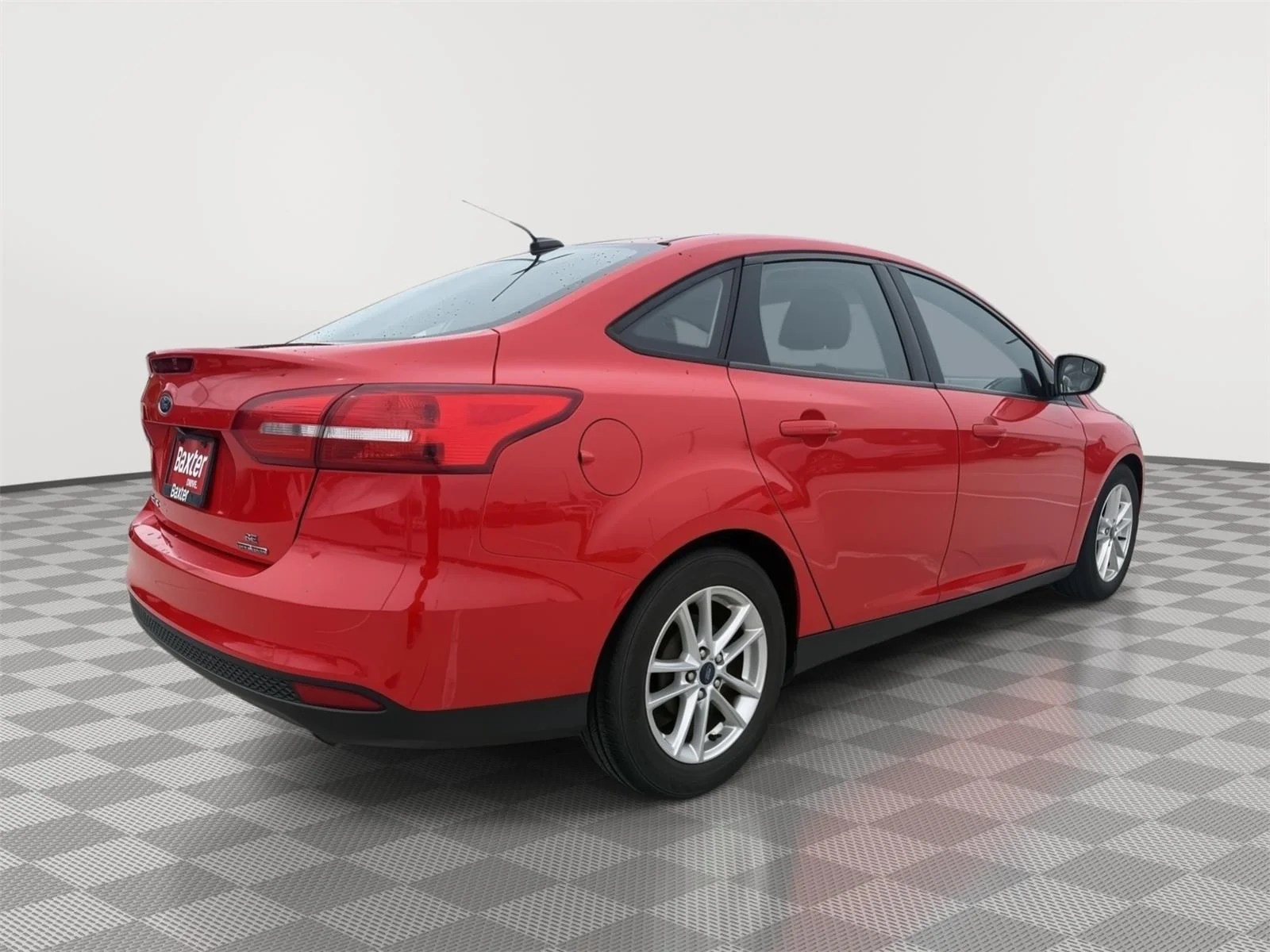 Used 2016 Race Red Ford SE image 6