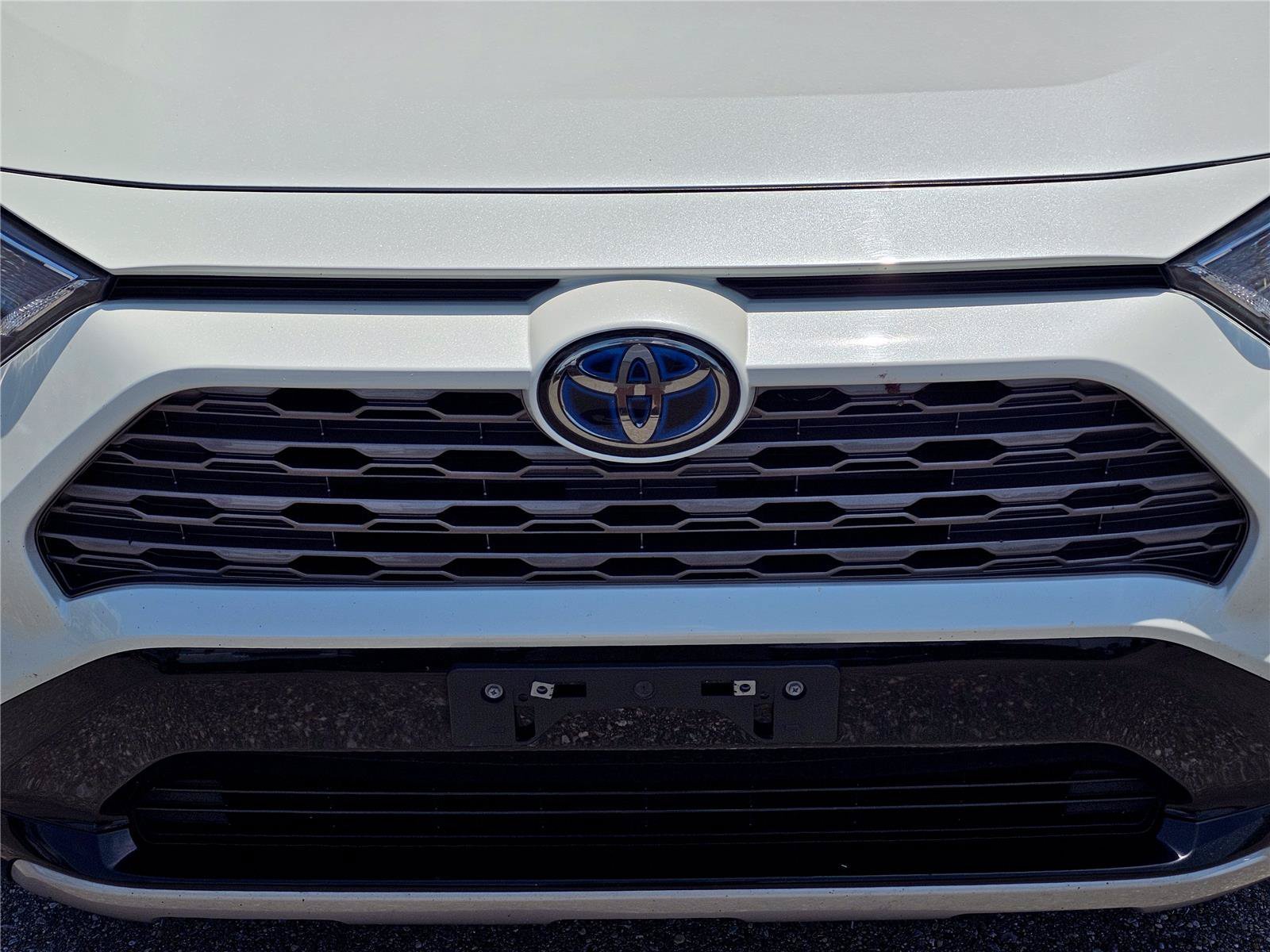 2021 Toyota RAV4 XSE - Photo 3