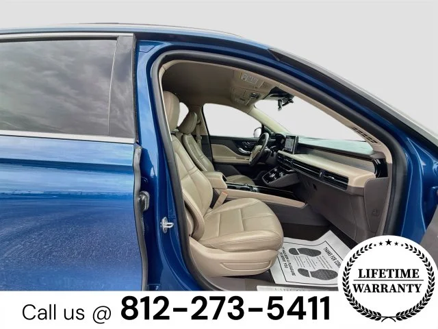 Used 2021 Blue Lincoln Standard image 27