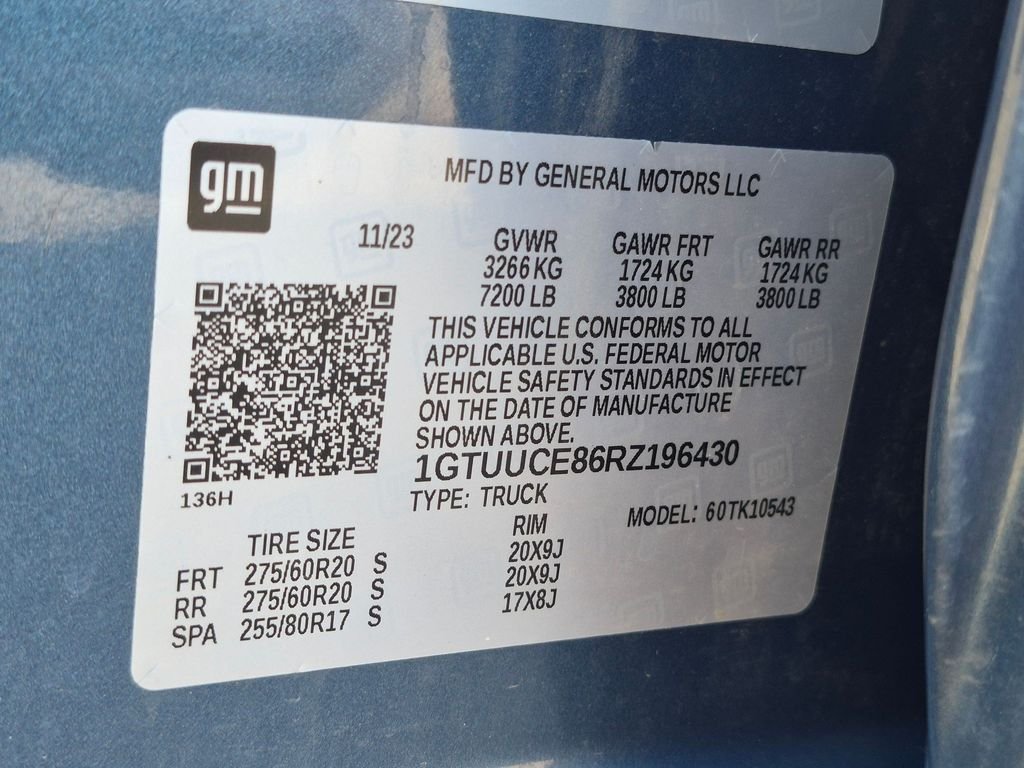 Certified Used 2024 Downpour Metallic GMC Elevation image 25