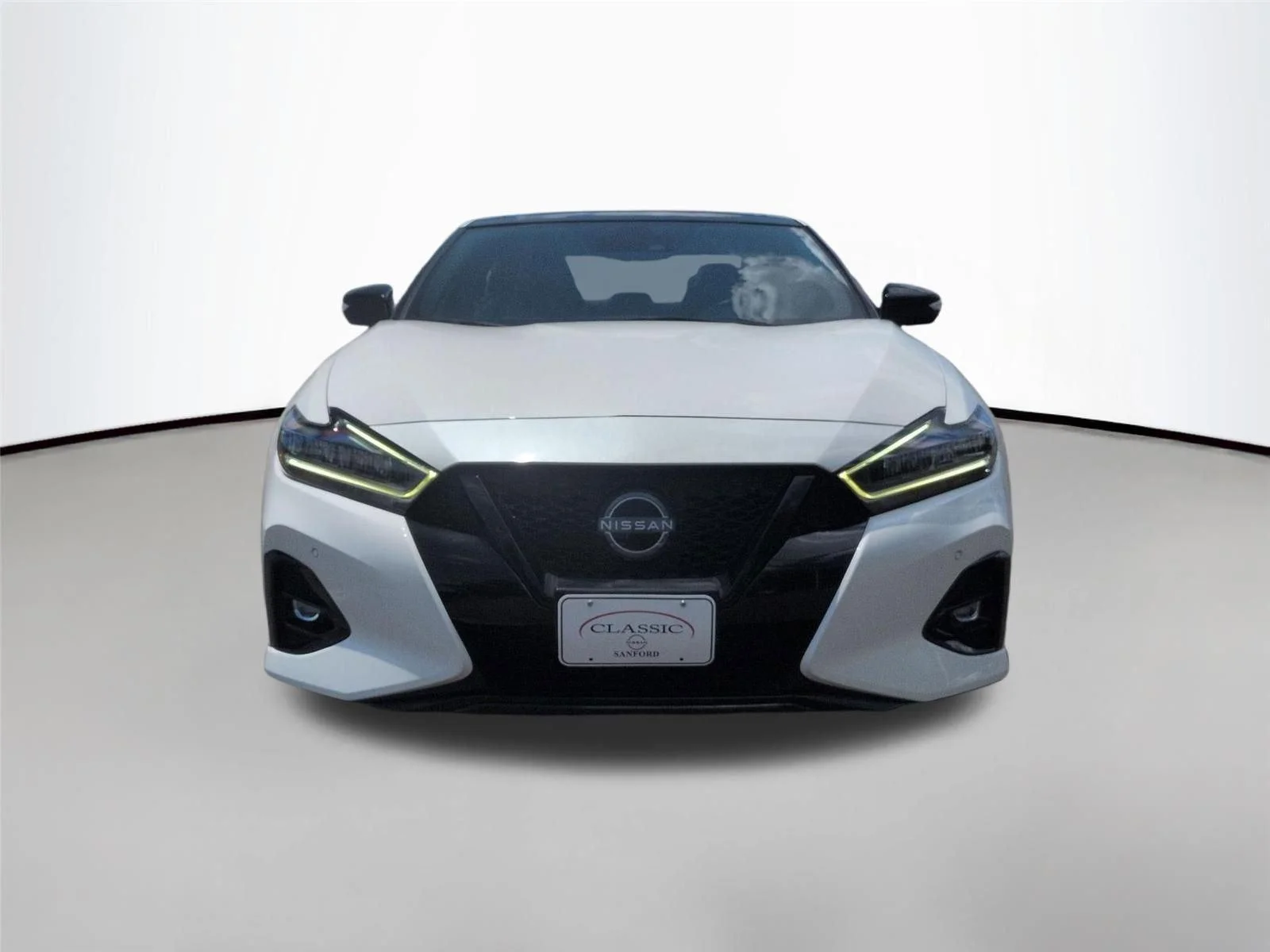 Used 2023  NISSAN SR image 8