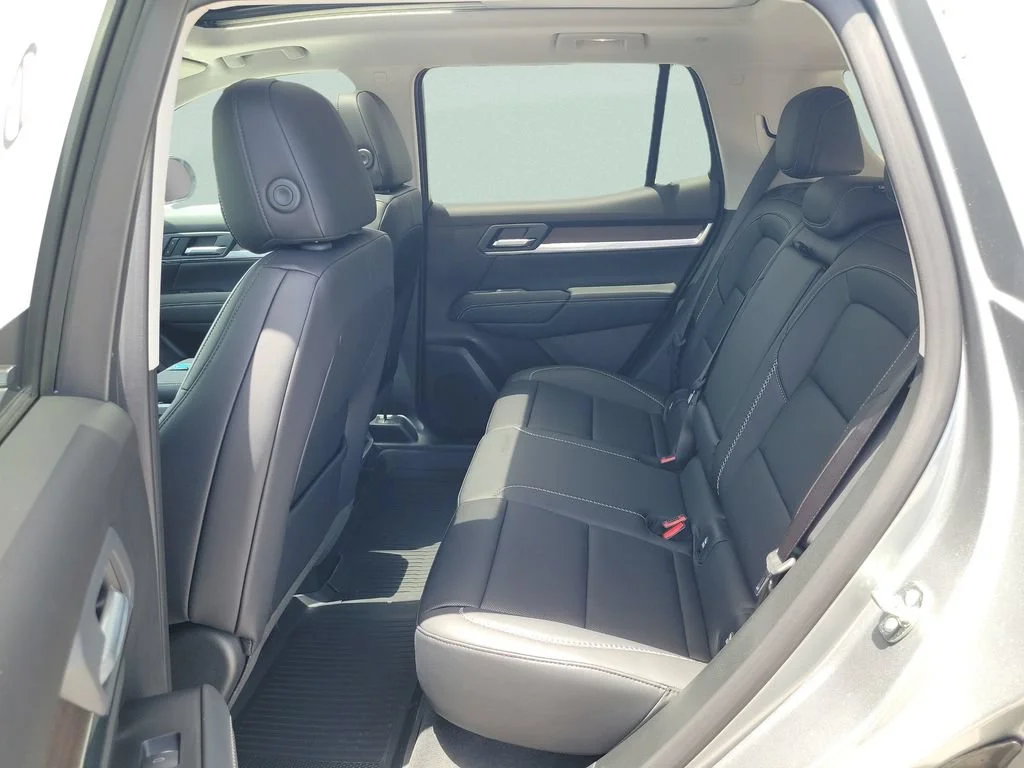 New 2027 Sterling Metallic GMC AWD Denali image 10