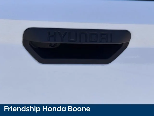Used 2022 White Hyundai SEL image 11