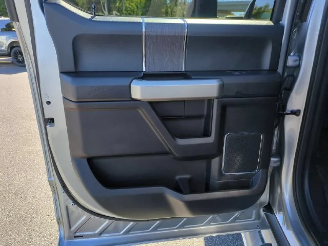 Used 2020 Silver Ford Lariat image 28