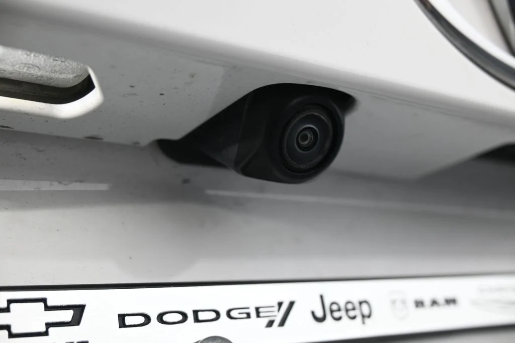 Used 2025 Ice Toyota XLE image 29