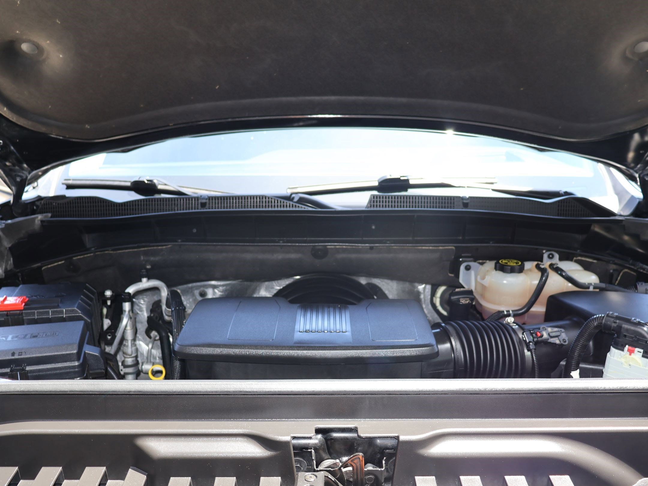 Used 2023 Onyx Black GMC Denali image 31