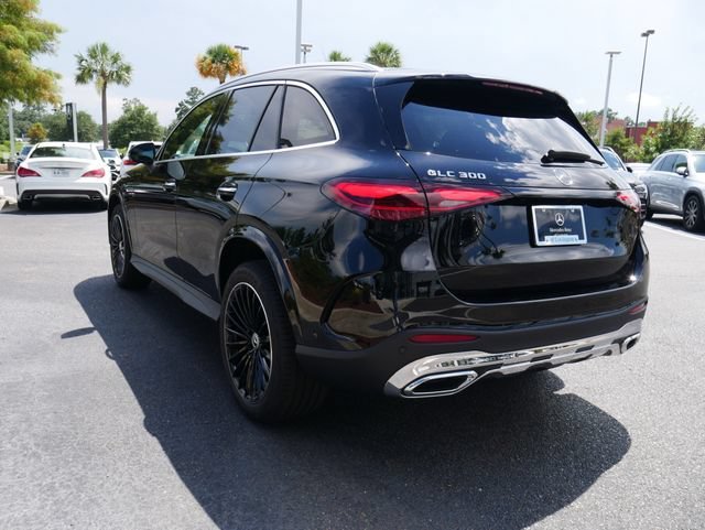 New 2026 Black Mercedes-Benz GLC 300 image 28