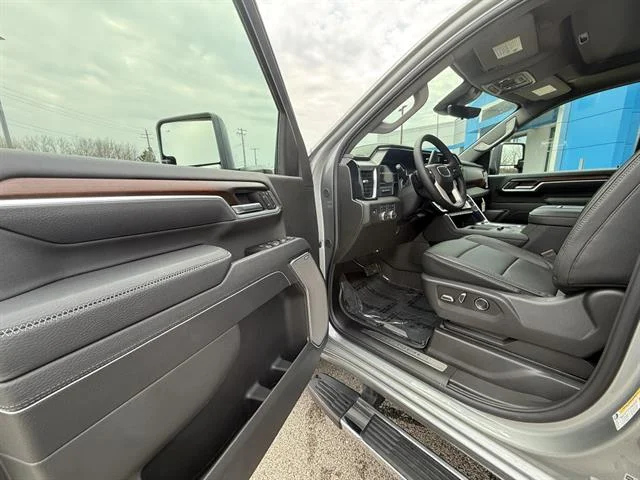 New 2026 Sterling Metallic GMC Denali image 10