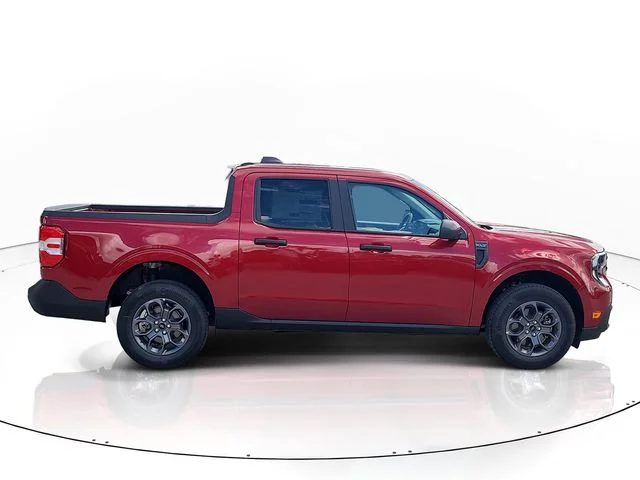 New 2026 Ruby Red Metallic Ford XLT image 4