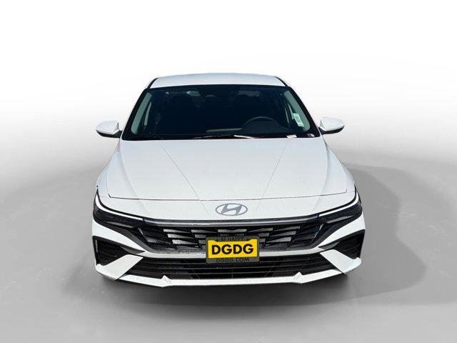 New 2026 Serenity White Hyundai SE image 28