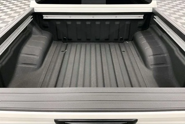 New 2026 Glacier White Nissan SV image 17