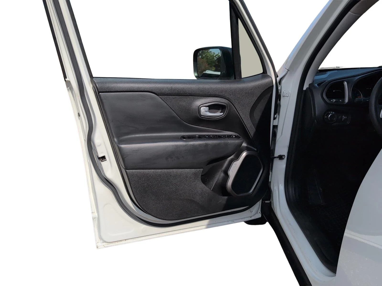 Used 2023 Alpine White Clearcoat Jeep Latitude image 11