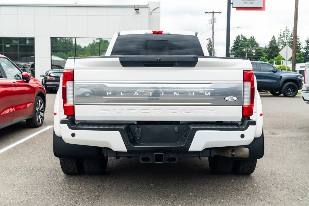 Used 2019 White Ford Platinum image 5