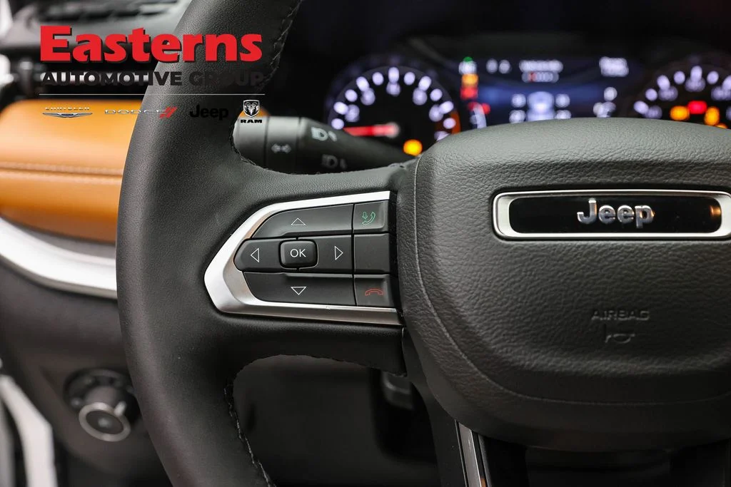 Used 2025 White Jeep Limited image 15