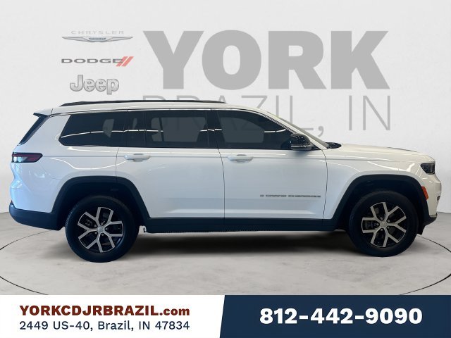 Used 2024 White Jeep Limited image 6