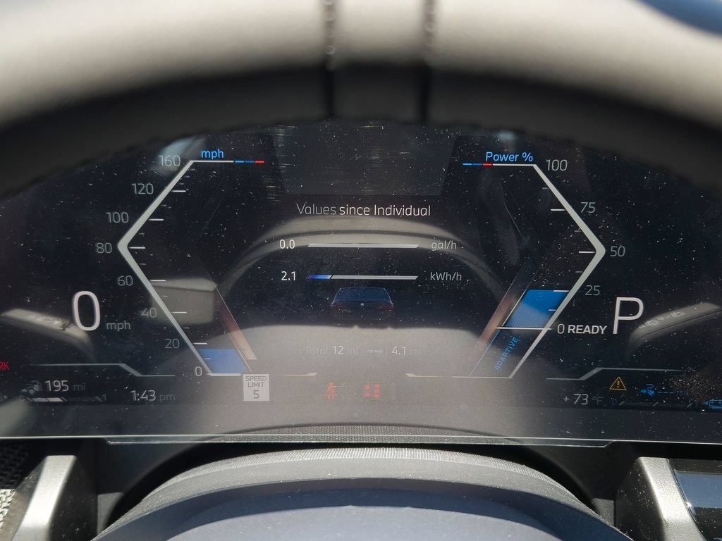 New 2027 Black Sapphire Metallic BMW 550e xDrive image 13