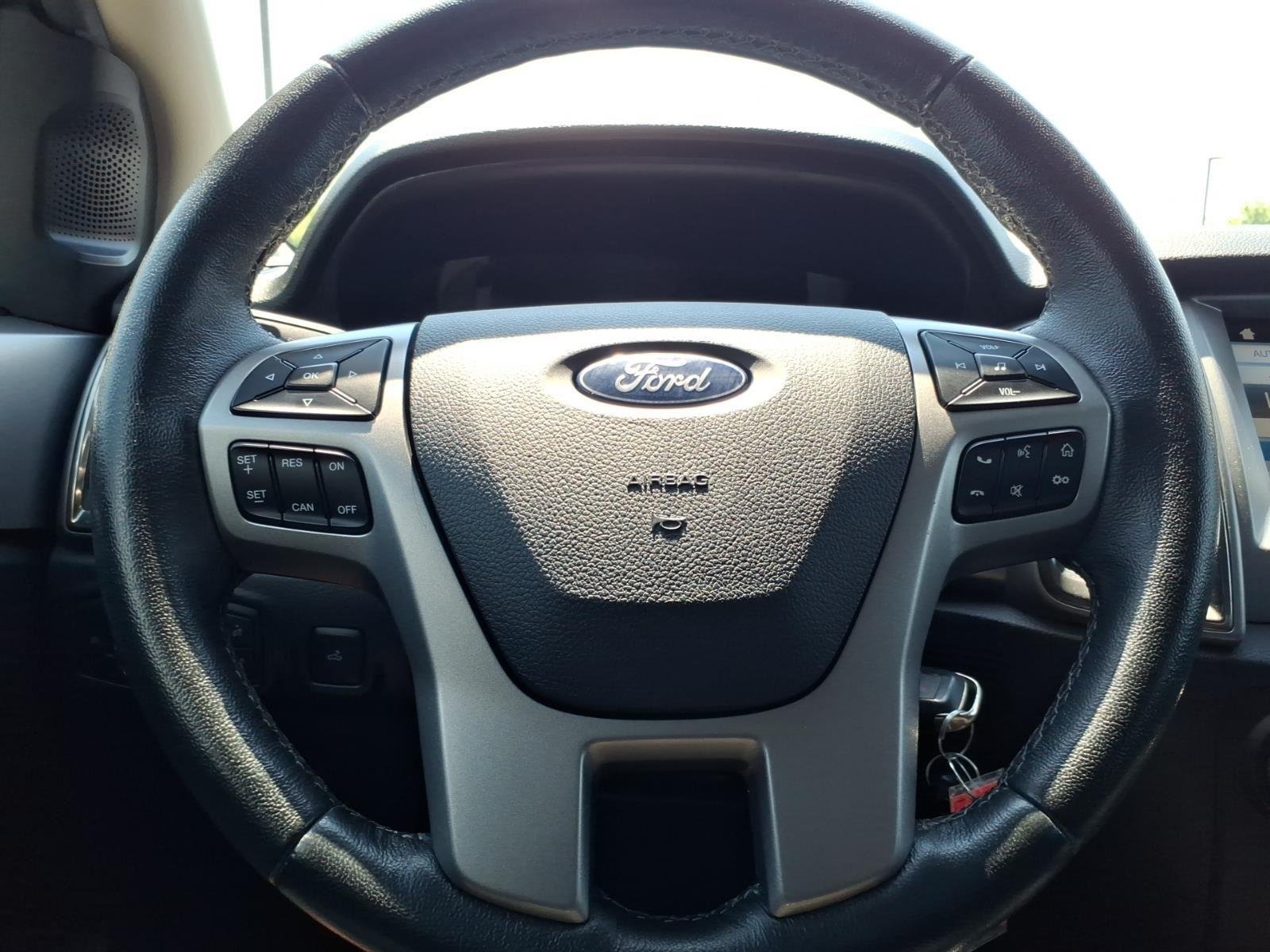 Used 2019  FORD  image 24