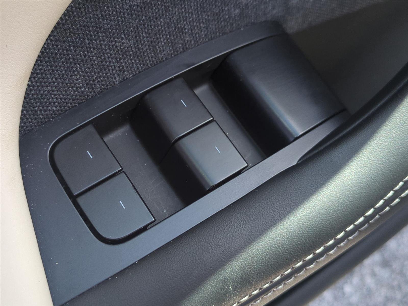 Used 2021 Solid Black Tesla Plaid image 16
