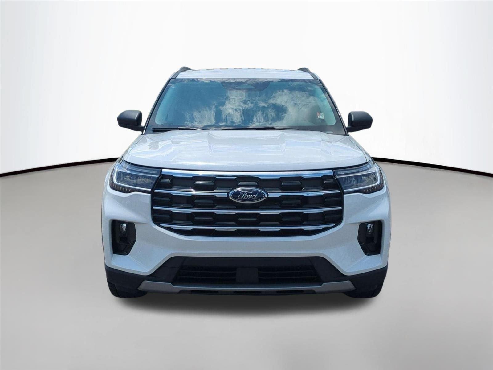 New 2026 Star White Metallic Tri-Coat Ford Active image 8