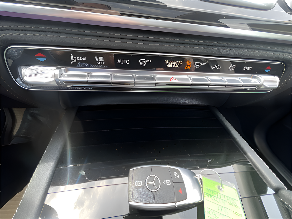 2025 Mercedes-Benz GLE GLE580 - Photo 17