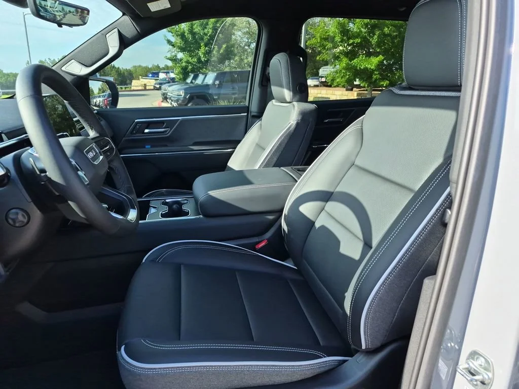 2026 GMC Sierra EV Elevation - Photo 20