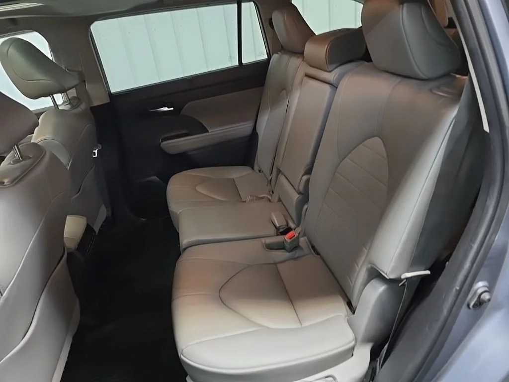 Used 2022 Blue Toyota XLE image 32