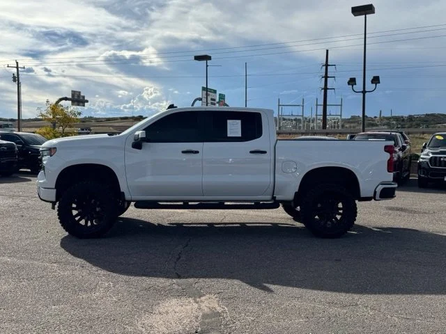 Used 2023 SUMMIT WHITE Chevrolet RST image 2