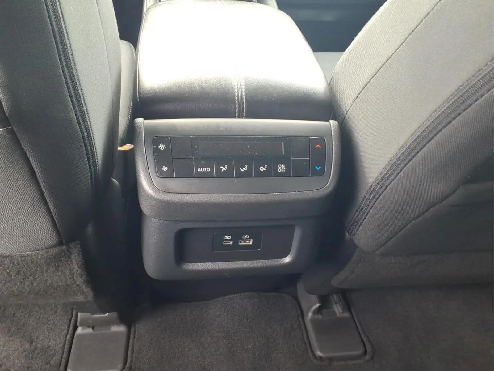 Used 2024 Deep Ocean Blue Pearl Nissan SV image 15