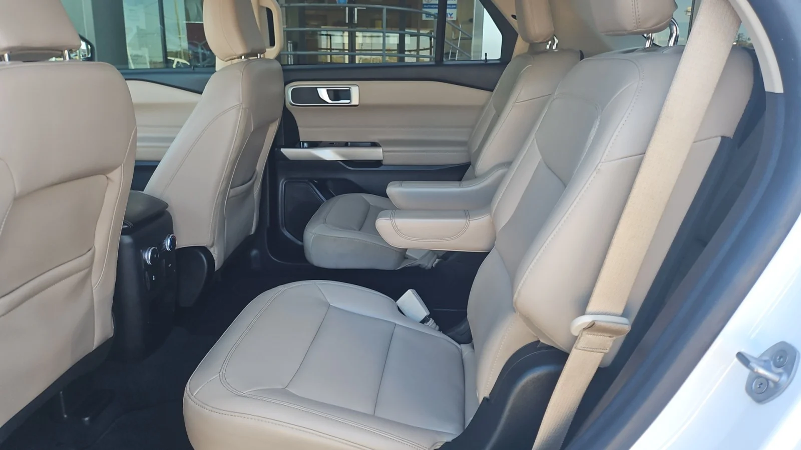 Used 2021 Star White Metallic Tri-Coat Ford XLT 4WD image 11