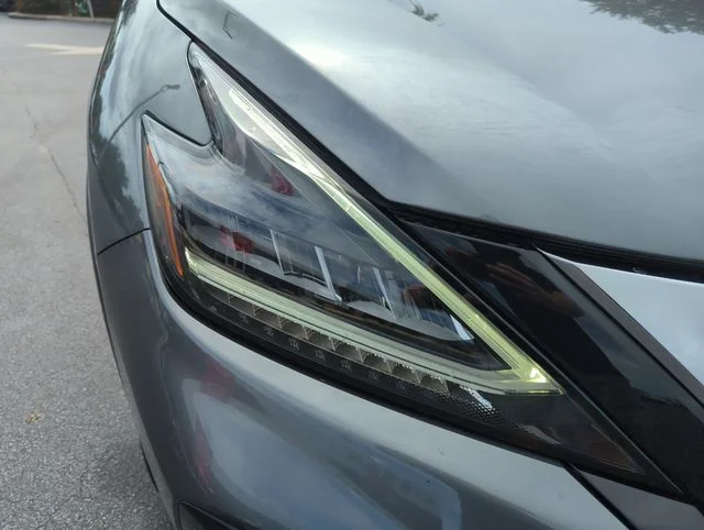 Used 2022 Gray Nissan SL image 17